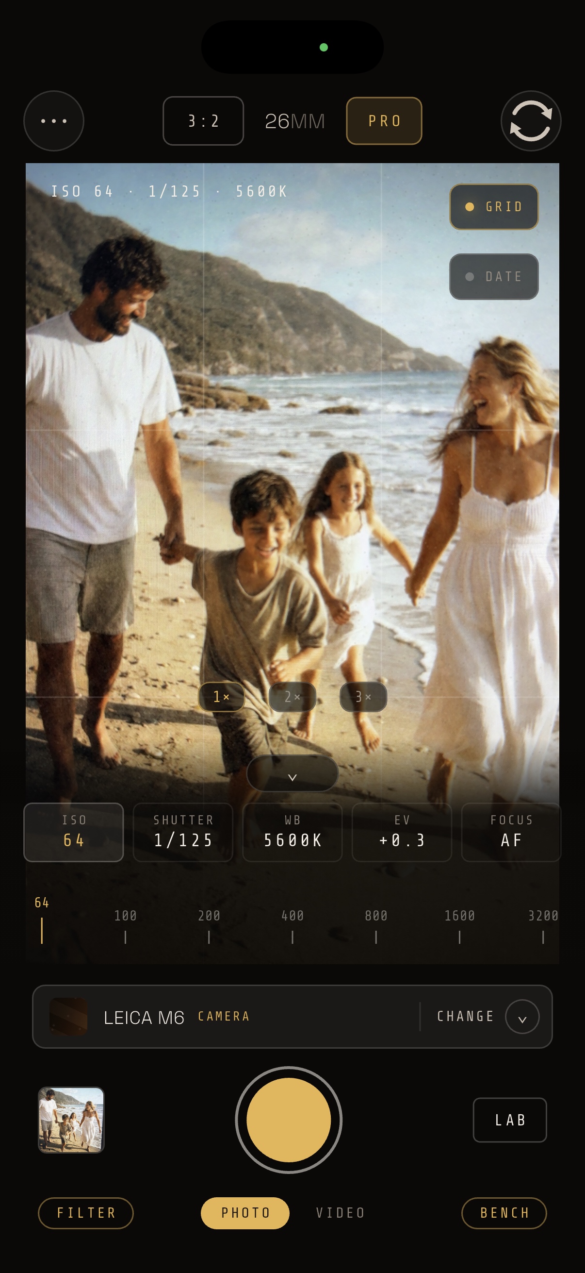 CAM135's pro camera screen: a live viewfinder over manual ISO, shutter, white balance, EV and focus controls, with an ISO scale from 64 to 3200 and the Leica M6 selected